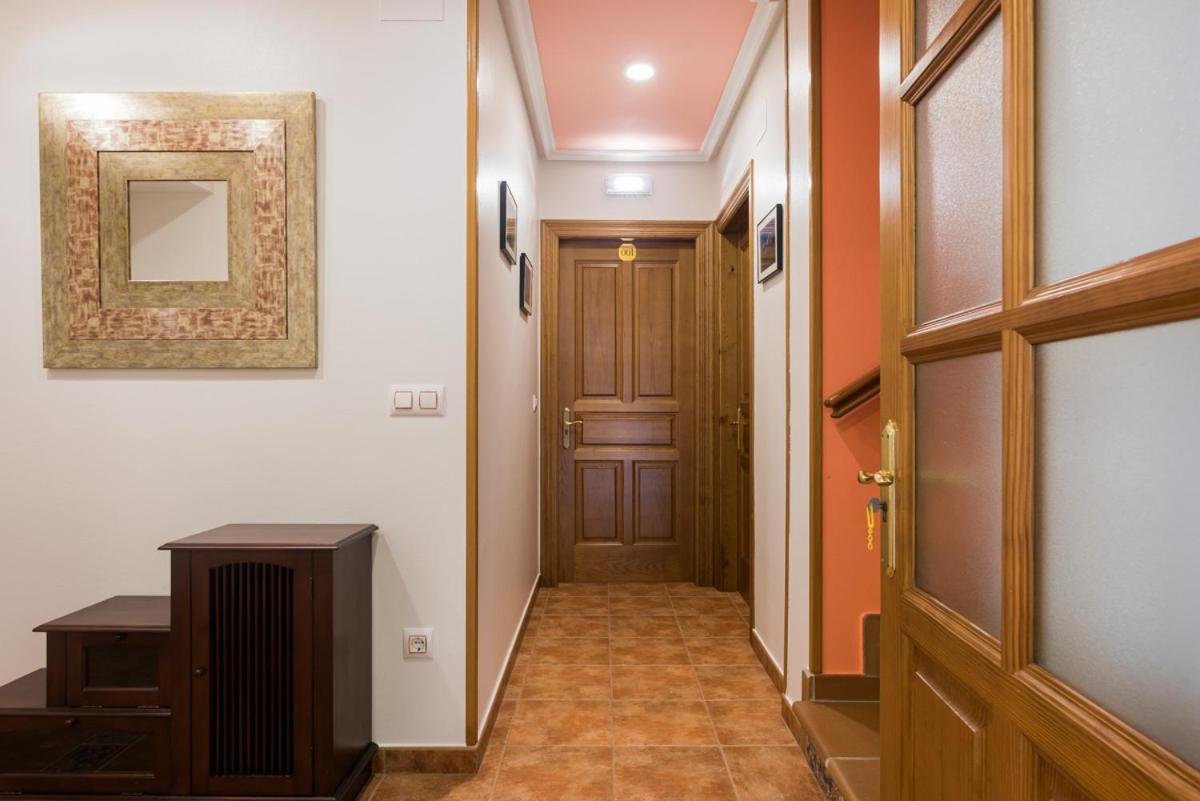 Hotel Y Apartamentos La Lonja Onís Eksteriør bilde